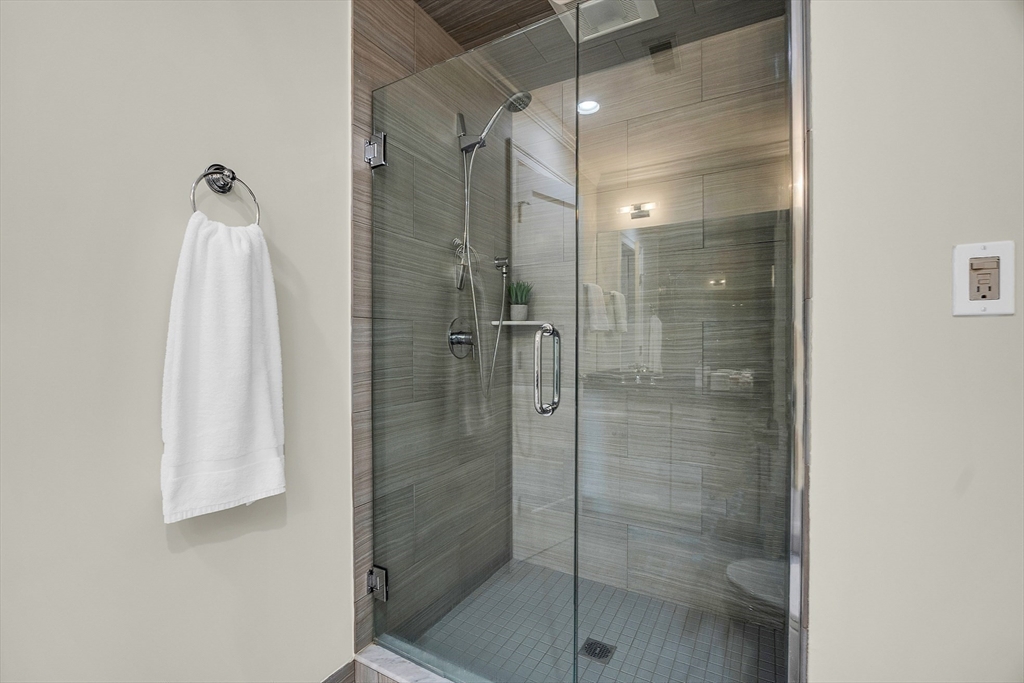 16 Cynthia Road Newton, MA 02459 - Photo 33 of 41