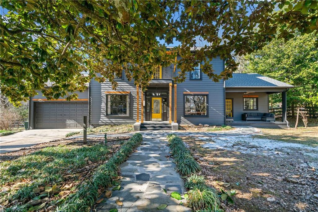 634 South Main Street Jasper, GA 30143 - Photo 2 of 39 front view of a house with a small yard