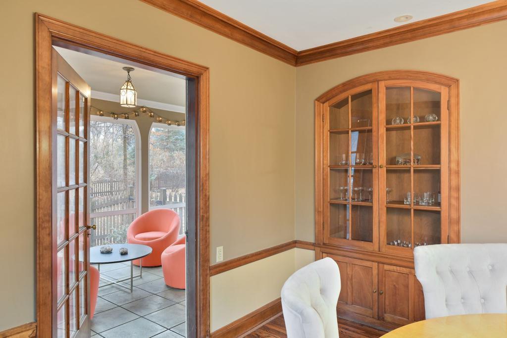 233 Interlachen Road Hopkins, MN 55343 - Photo 17 of 52