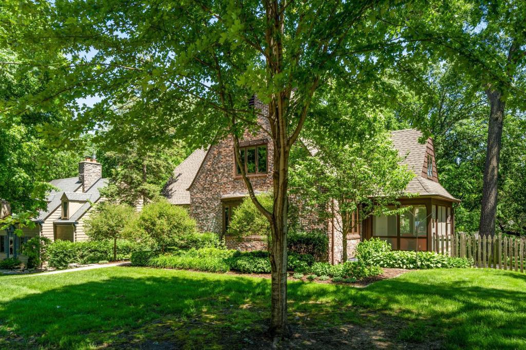 233 Interlachen Road Hopkins, MN 55343 - Photo 6 of 52