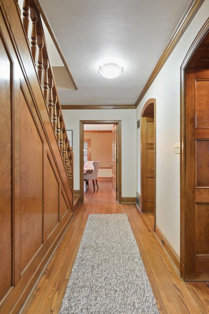 233 Interlachen Road Hopkins, MN 55343 - Photo 8 of 52