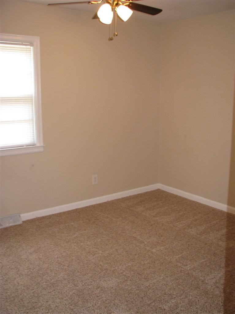 1832 Williamsburg Road Lexington, KY 40504 - Photo 19 of 27 Photo 19