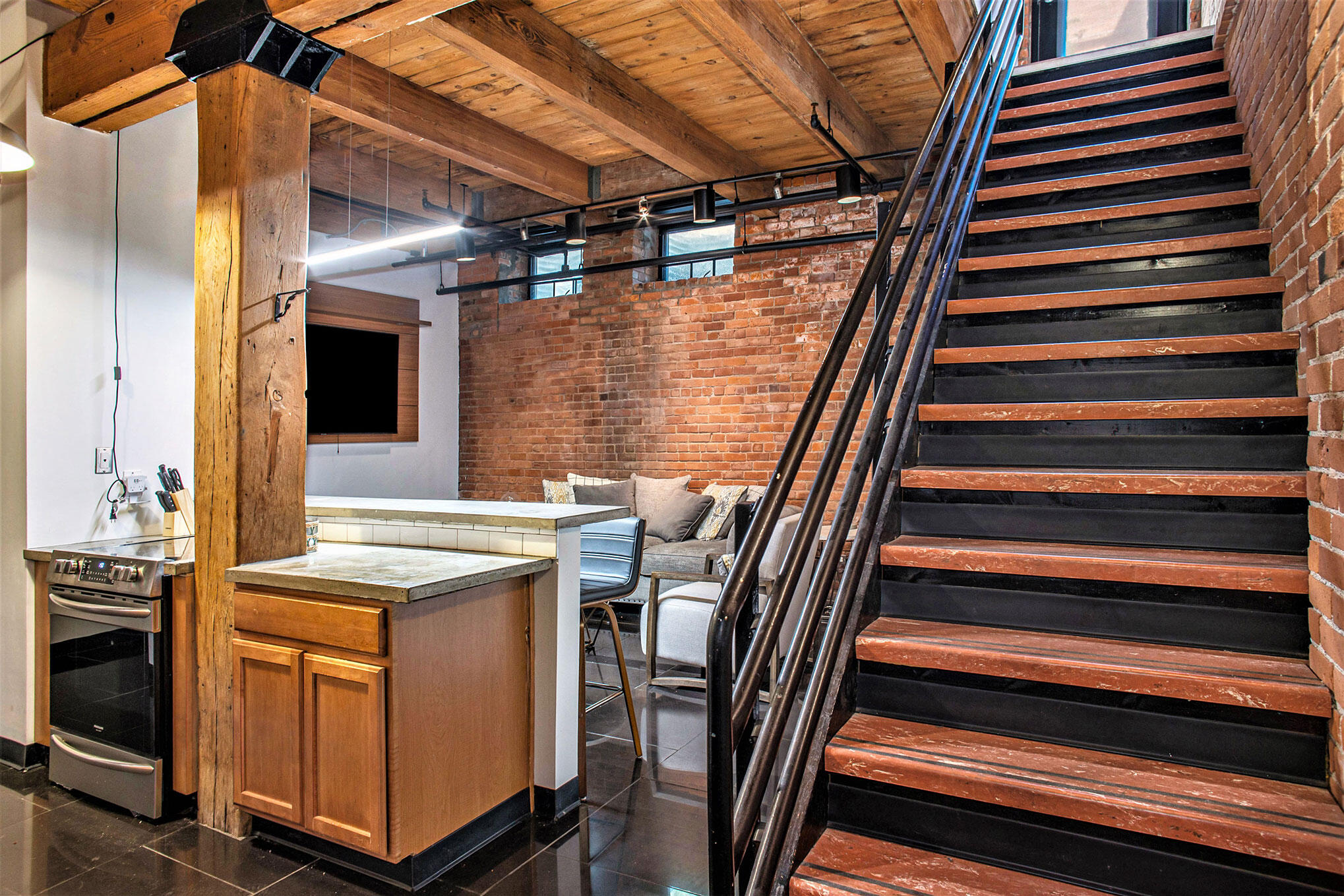 6533 East Jefferson Avenue, Unit 111W Detroit, MI 48207 - Photo 5 of 14 3O3A5065