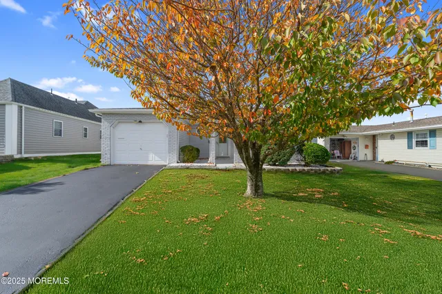 $534,900 | 42 Sidney Court, Brick, NJ 08724