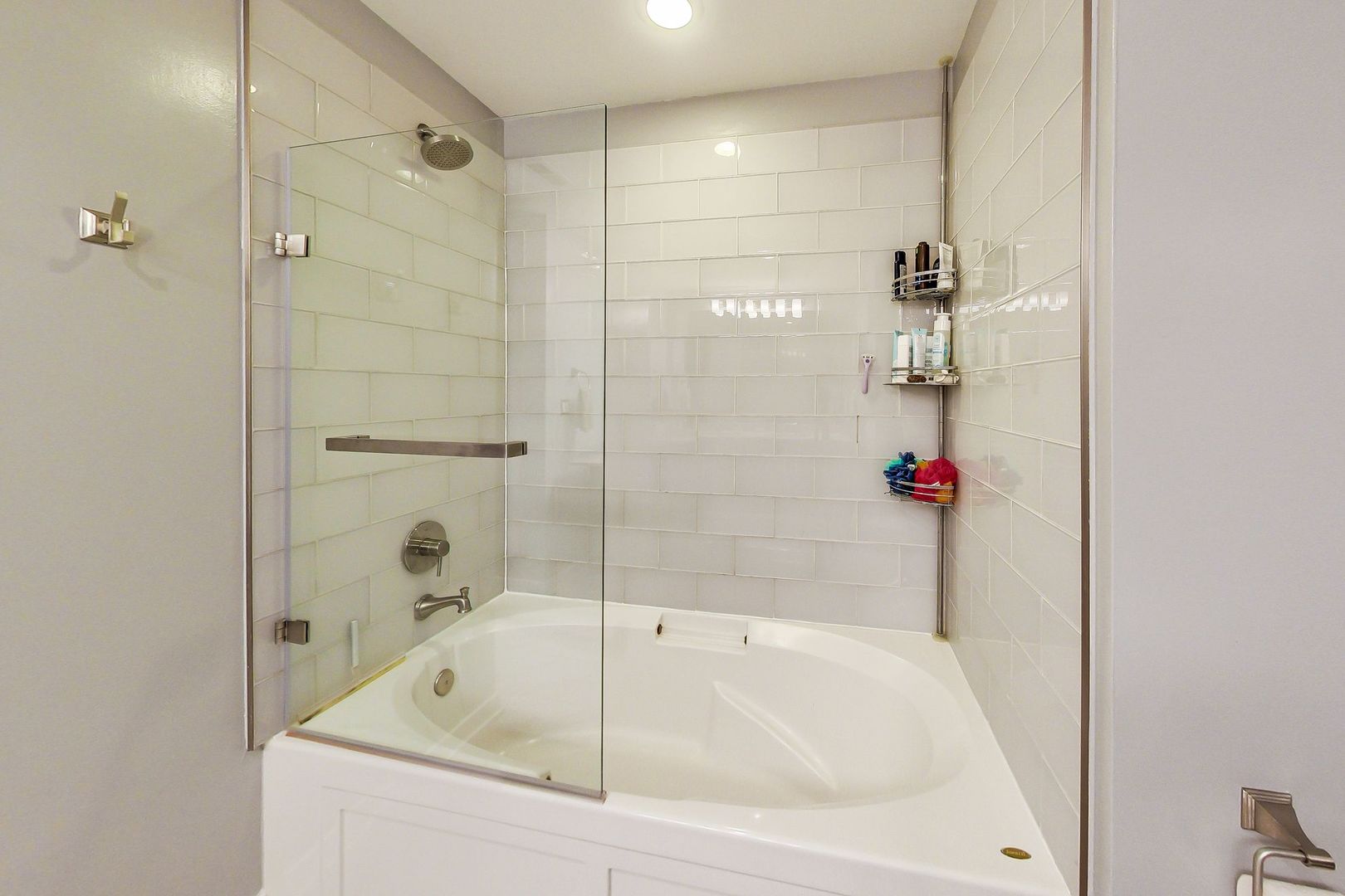5430 North Sheridan Road, Unit 604 Chicago, IL 60640 - Photo 14 of 23