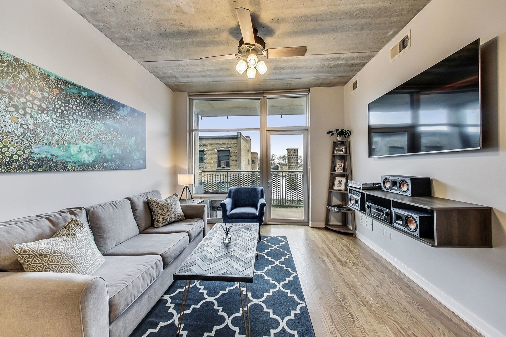 5430 North Sheridan Road, Unit 604 Chicago, IL 60640 - Photo 5 of 23