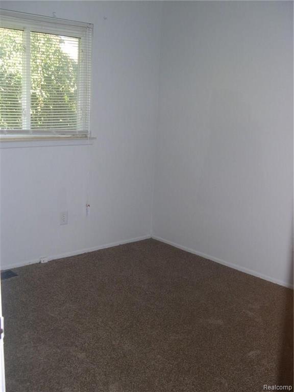 6456 Dillon Road Garden City, MI 48135 - Photo 14 of 23 Gallery Image 14