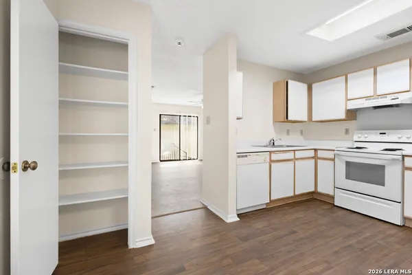 $1,299 | 9711 Arcade Ridge, San Antonio, TX 78239