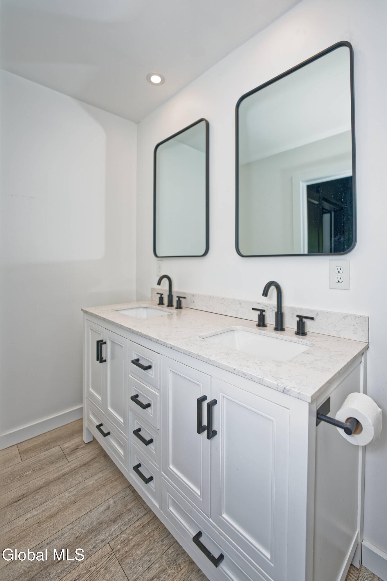 116 Plank Road Poestenkill, NY 12140 - Photo 22 of 49 2 Master 4