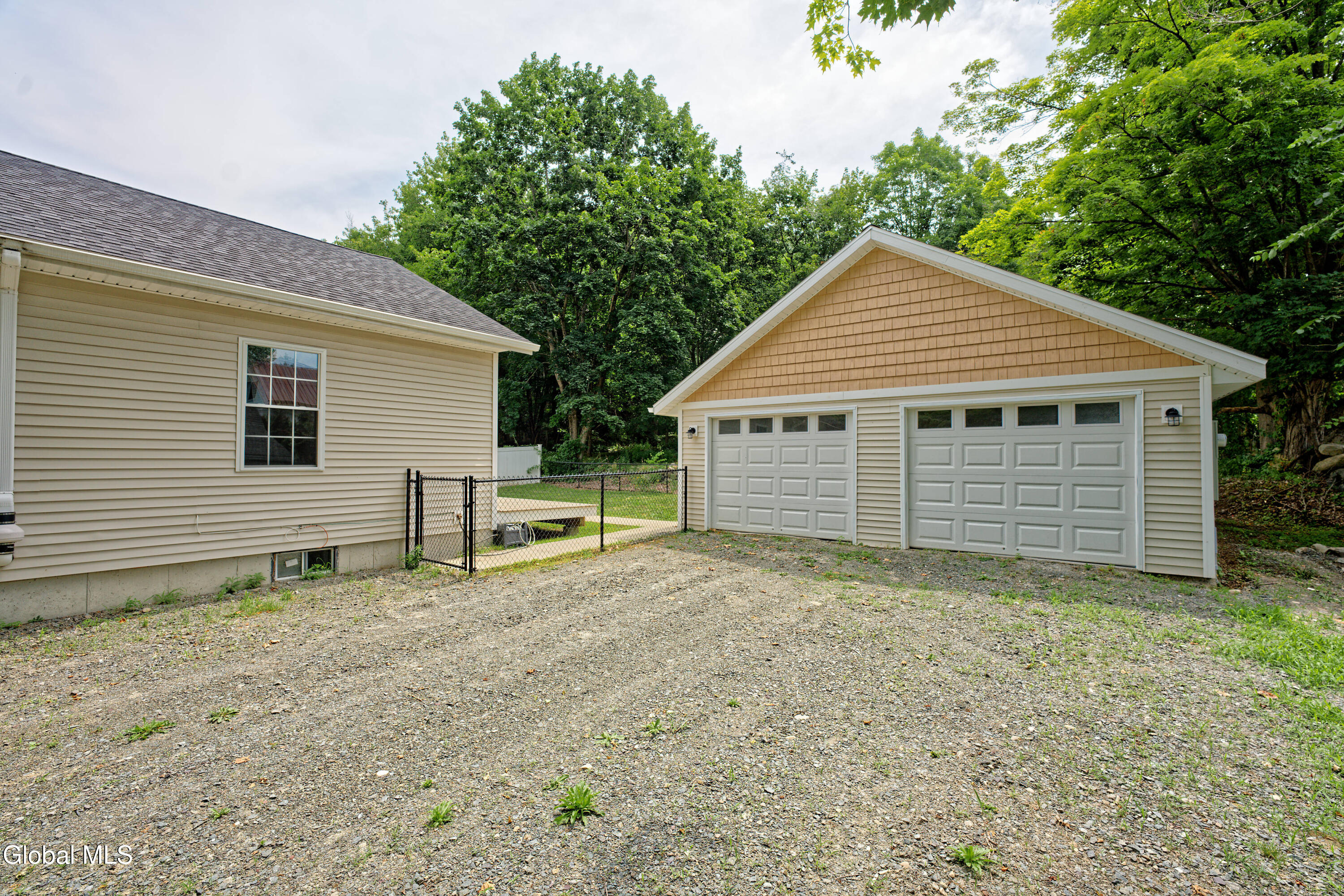 116 Plank Road Poestenkill, NY 12140 - Photo 41 of 49 Garage 1
