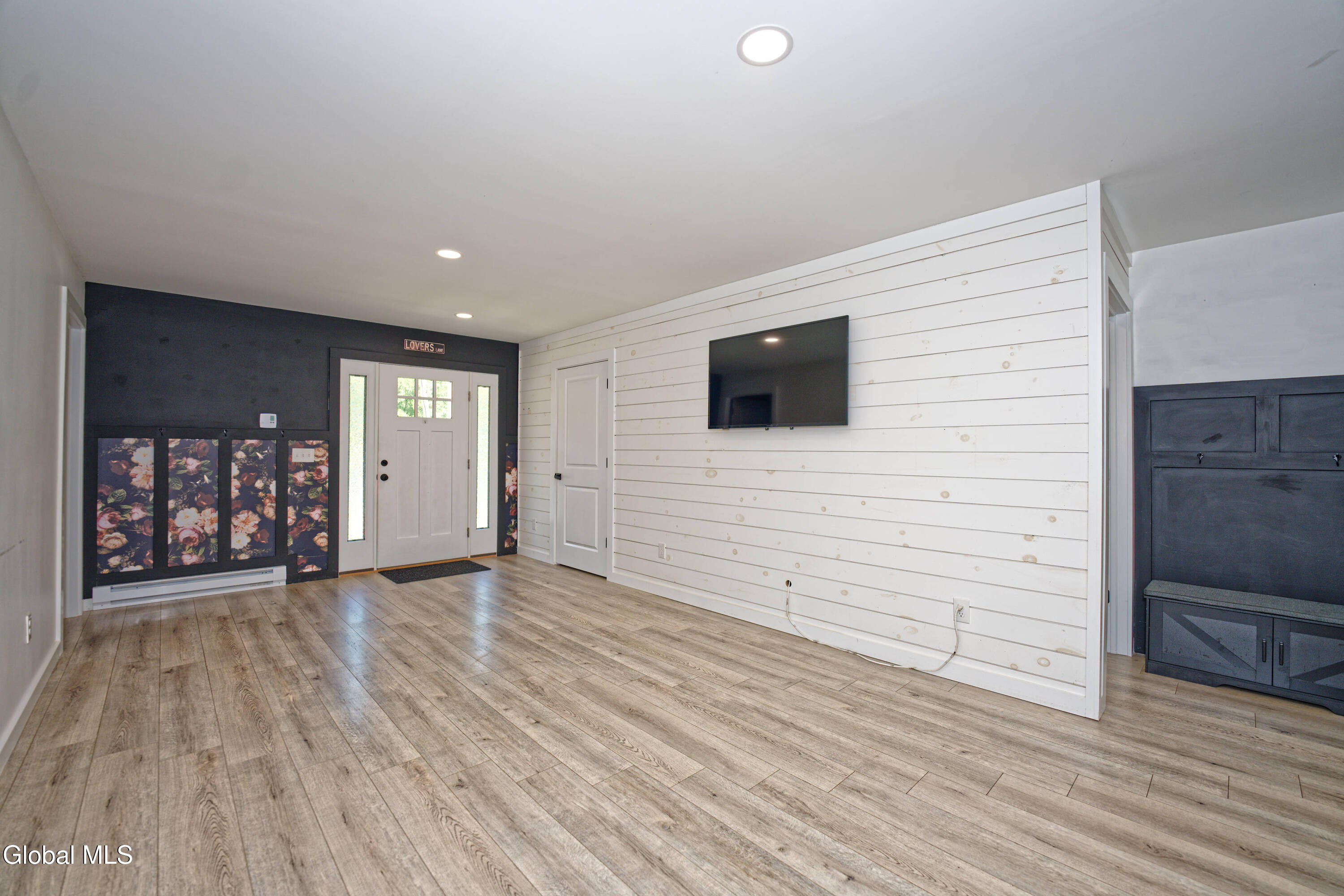 116 Plank Road Poestenkill, NY 12140 - Photo 8 of 49 1 Greatroom 4