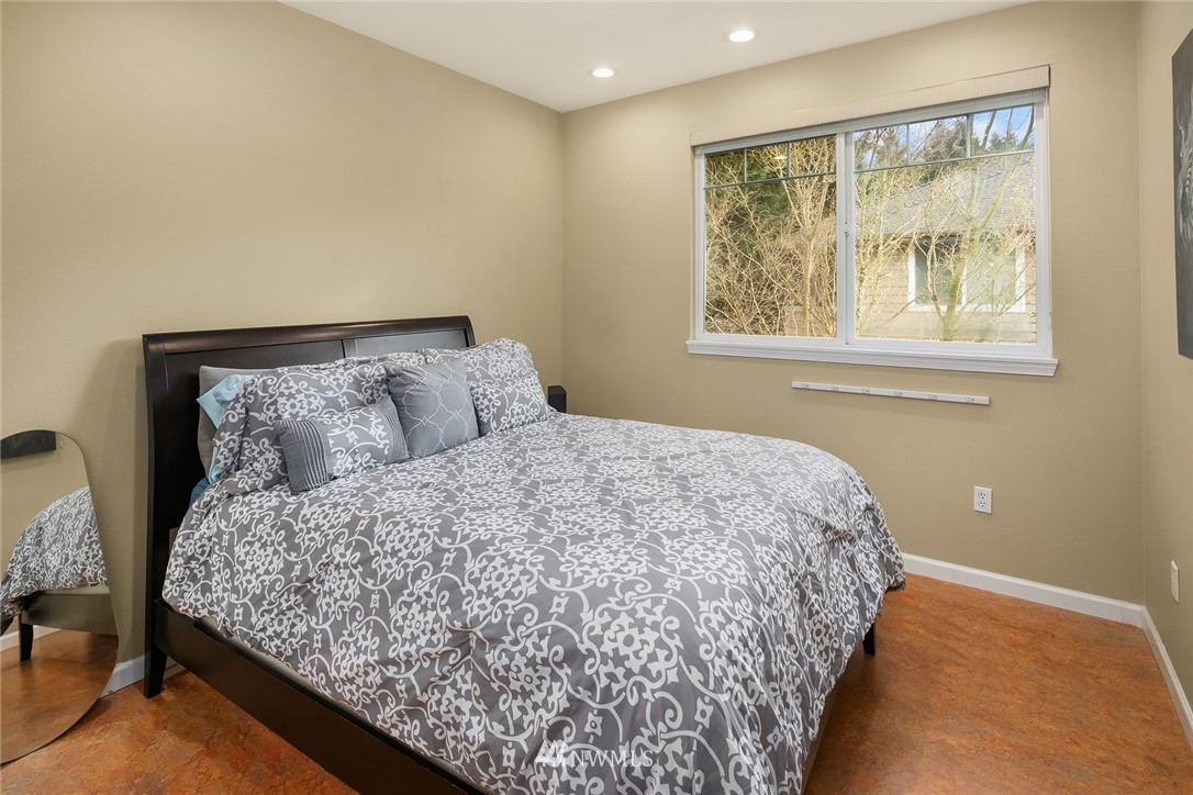 1500 South 18th Street, Unit R202 Renton, WA 98055 - Photo 13 of 27 Gallery Image 13