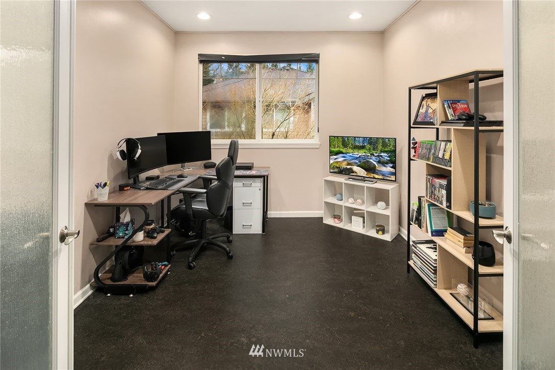 1500 South 18th Street, Unit R202 Renton, WA 98055 - Photo 14 of 27 Gallery Image 14