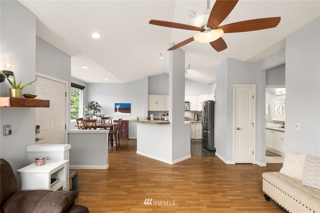 1500 South 18th Street, Unit R202 Renton, WA 98055 - Photo 4 of 27 Gallery Image 4