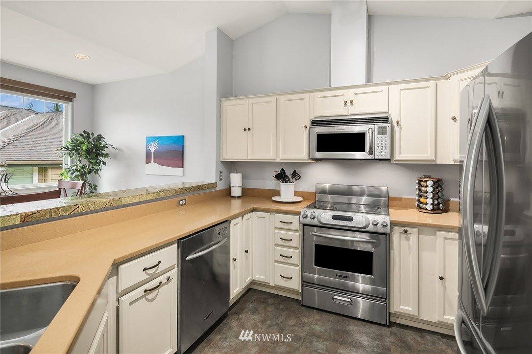 1500 South 18th Street, Unit R202 Renton, WA 98055 - Photo 5 of 27 Gallery Image 5