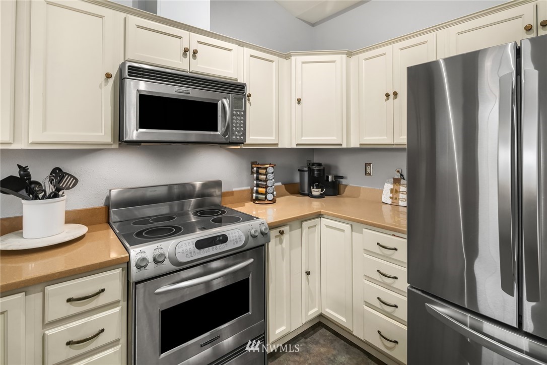 1500 South 18th Street, Unit R202 Renton, WA 98055 - Photo 6 of 27 Gallery Image 6