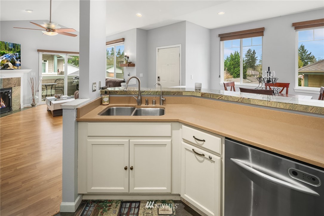 1500 South 18th Street, Unit R202 Renton, WA 98055 - Photo 7 of 27 Gallery Image 7