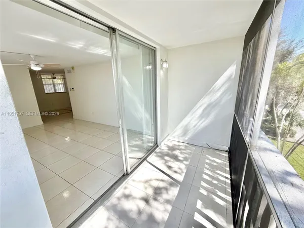 $133,900 | 1475 Northeast 125th Terrace, Unit 301A, North Miami, FL 33161