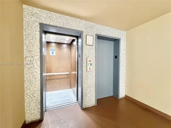 $133,900 | 1475 Northeast 125th Terrace, Unit 301A, North Miami, FL 33161
