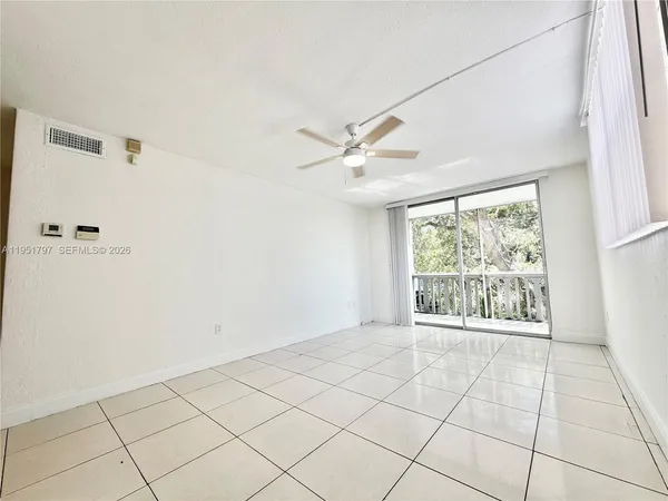 $133,900 | 1475 Northeast 125th Terrace, Unit 301A, North Miami, FL 33161