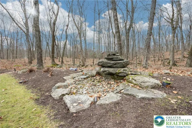 $925,000 | 1212 Acacia Drive, Hawley, PA 18428