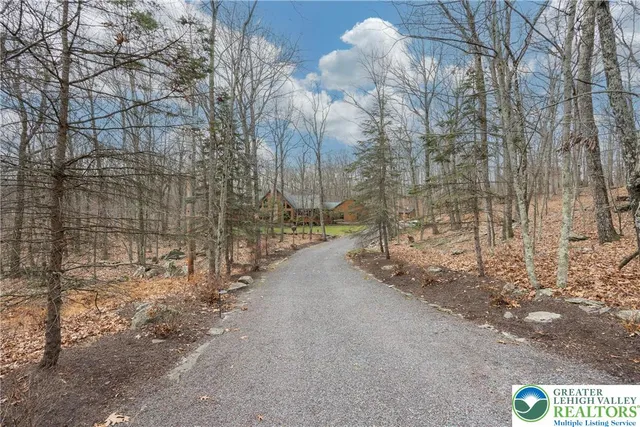 $925,000 | 1212 Acacia Drive, Hawley, PA 18428