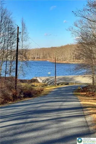 $925,000 | 1212 Acacia Drive, Hawley, PA 18428