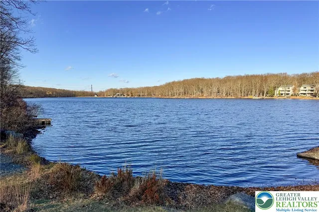 $925,000 | 1212 Acacia Drive, Hawley, PA 18428