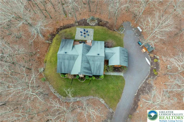 $925,000 | 1212 Acacia Drive, Hawley, PA 18428