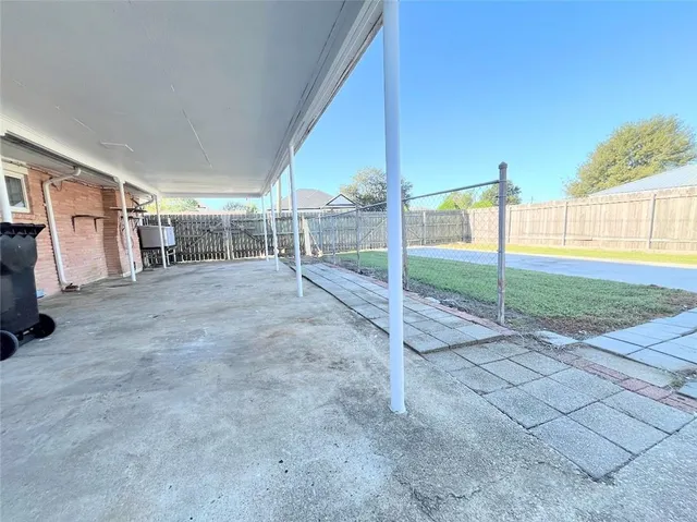 $289,000 | 421 Chinchilla Drive, Arabi, LA 70032