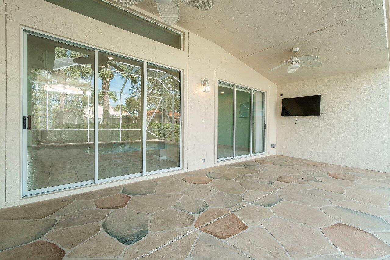 6741 Garde Road Boynton Beach, FL 33472 - Photo 33 of 39 Patio