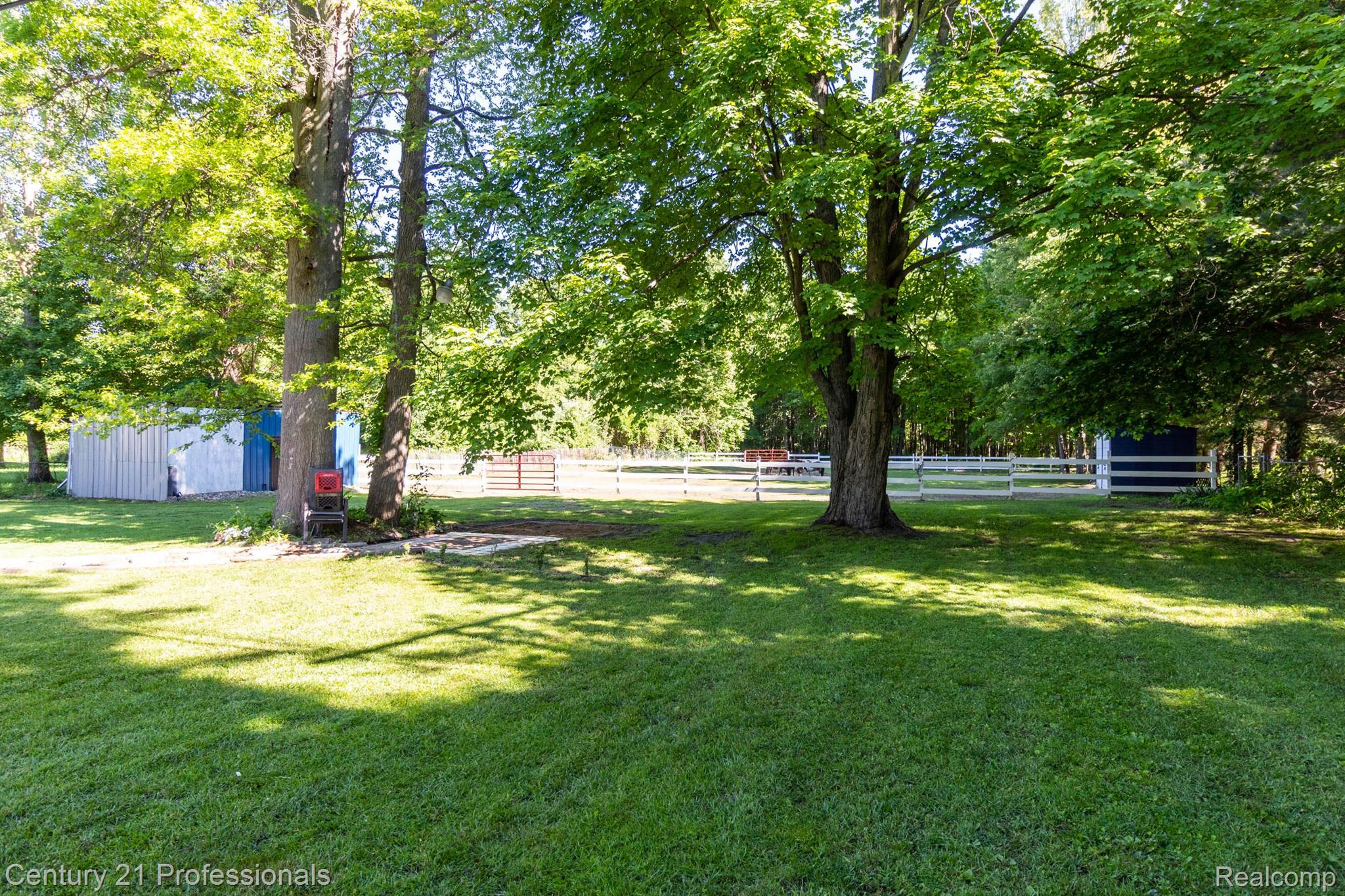40840 Harris Road Belleville, MI 48111 - Photo 35 of 45 Gallery Image 35