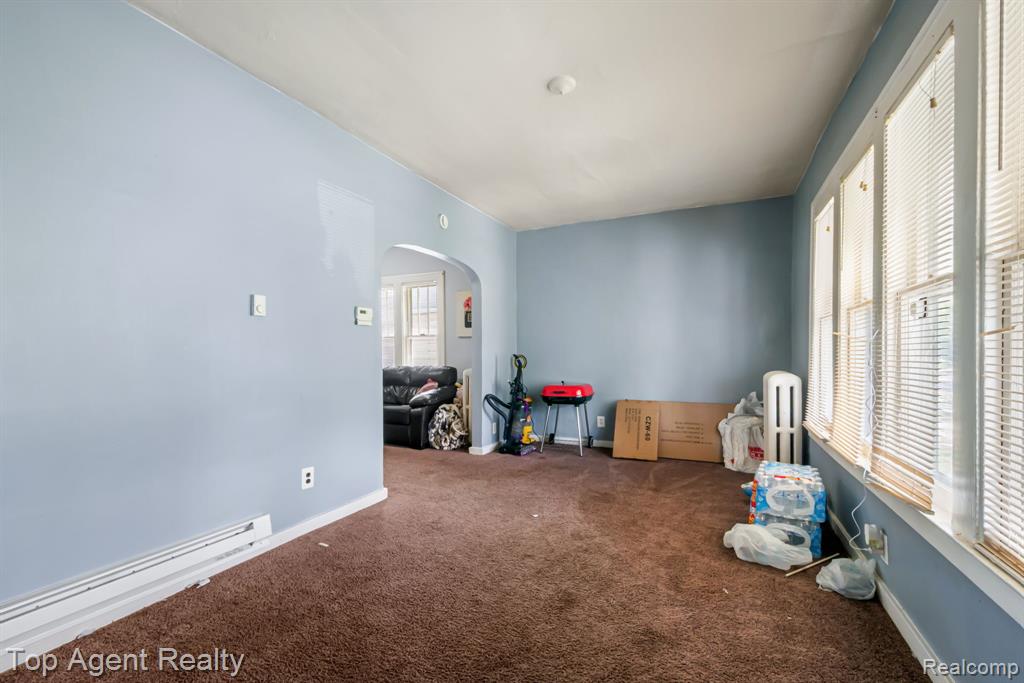 3958 Buckingham Detroit, MI 48224 - Photo 7 of 45