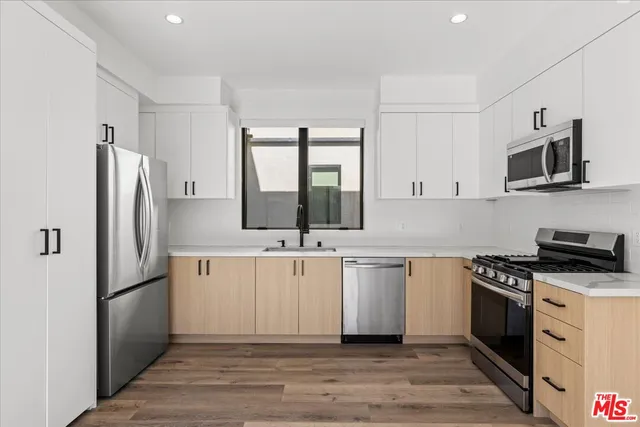 $4,595 | 12777 Zanja Street, Los Angeles, CA 90066