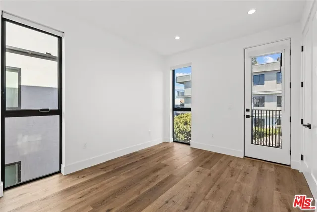 $4,595 | 12777 Zanja Street, Los Angeles, CA 90066