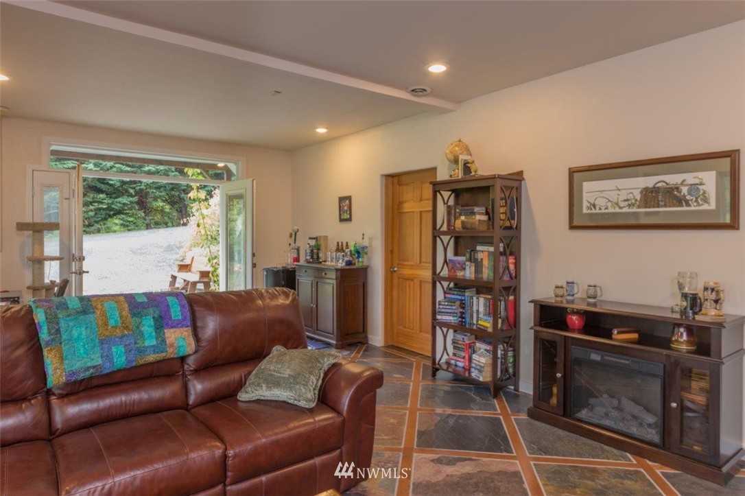 77 Munn Road Quilcene, WA 98376 - Photo 13 of 25 Gallery Image 13