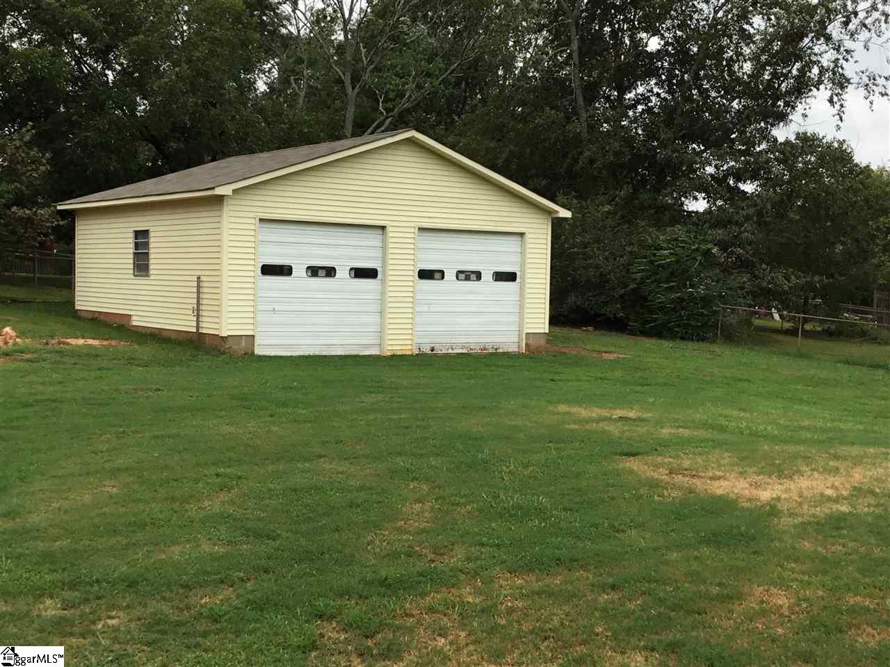 615 Watkins Road Greenville, SC 29617 - Photo 4 of 13 Gallery Image 4
