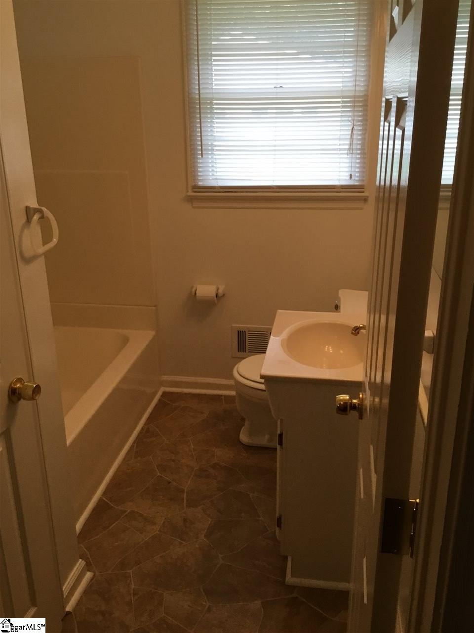 615 Watkins Road Greenville, SC 29617 - Photo 10 of 13 Gallery Image 10