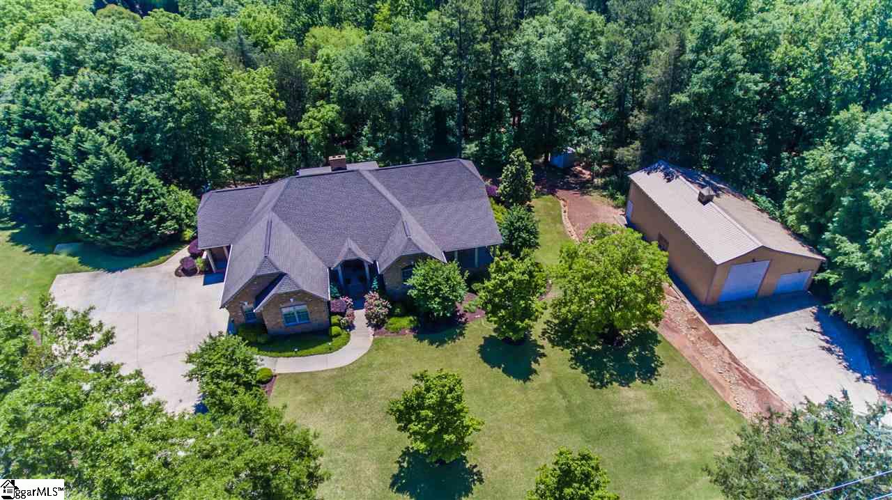 1703 Old Pendleton Road Easley, SC 29642 - Photo 9 of 36 Gallery Image 9