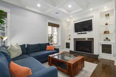 $975,000 | 2852 West Fletcher Street, Chicago, IL 60618