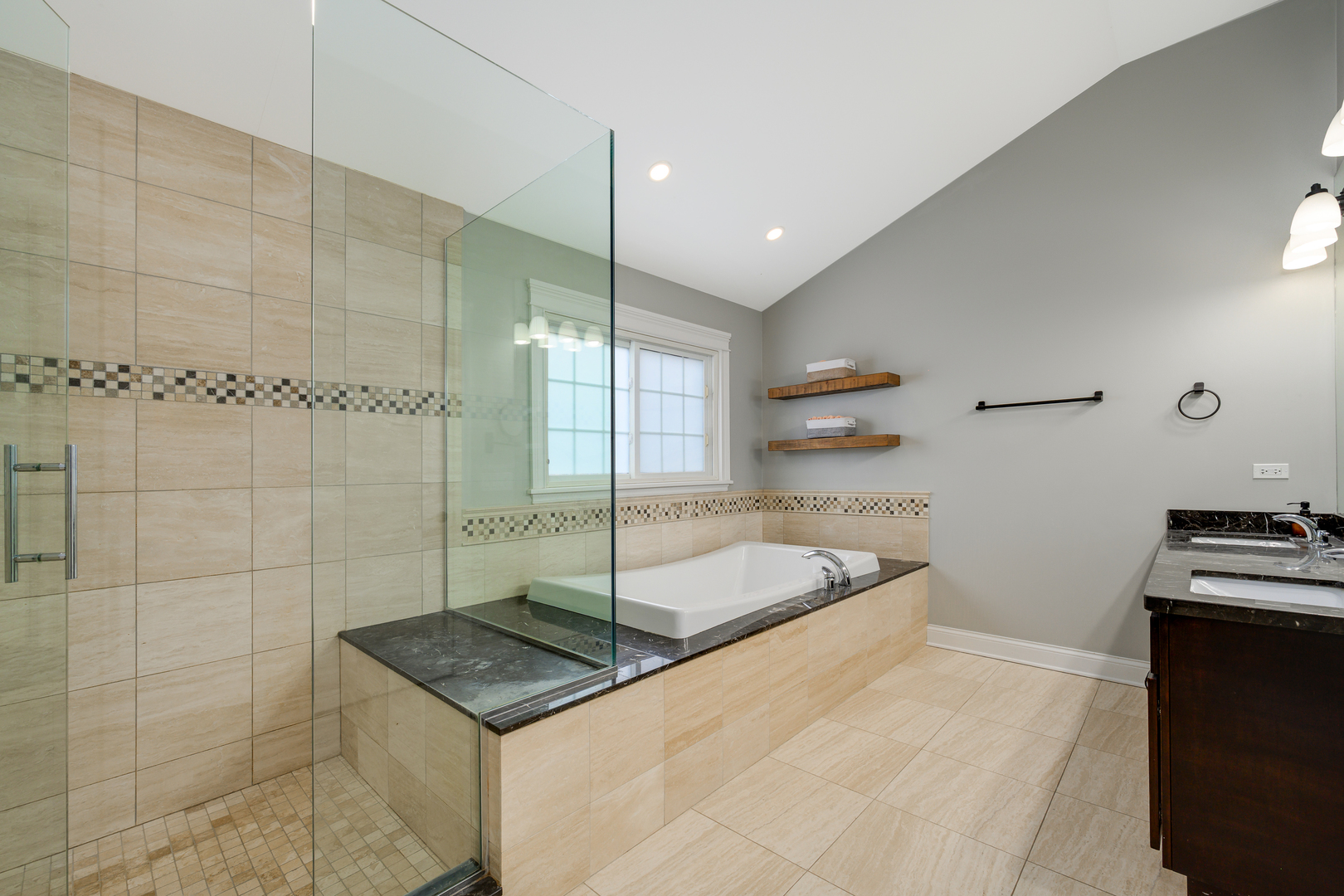 2852 West Fletcher Street Chicago, IL 60618 - Photo 21 of 37