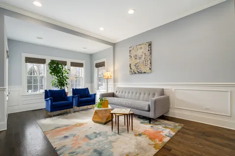 $975,000 | 2852 West Fletcher Street, Chicago, IL 60618