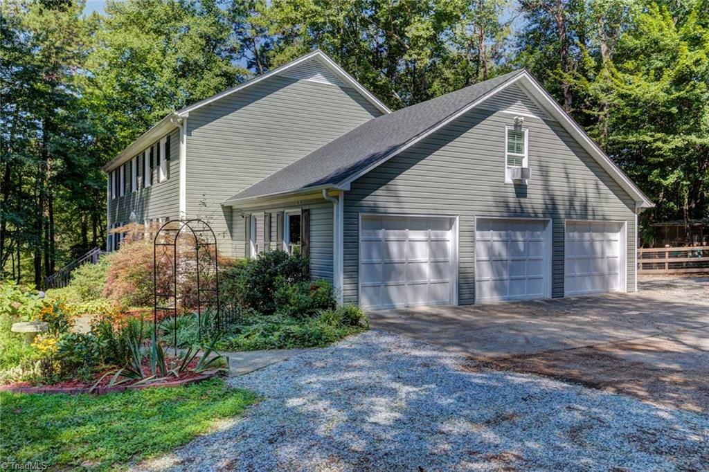 7012 Ridge Haven Road Greensboro, NC 27410 - Photo 6 of 30 Gallery Image 6