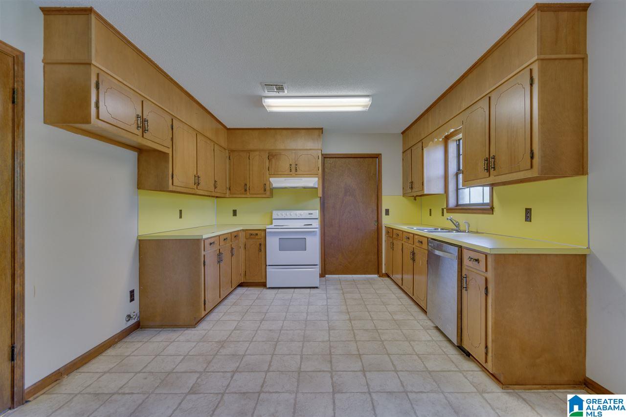 756 County Road 372 Clanton, AL 35045 - Photo 16 of 41