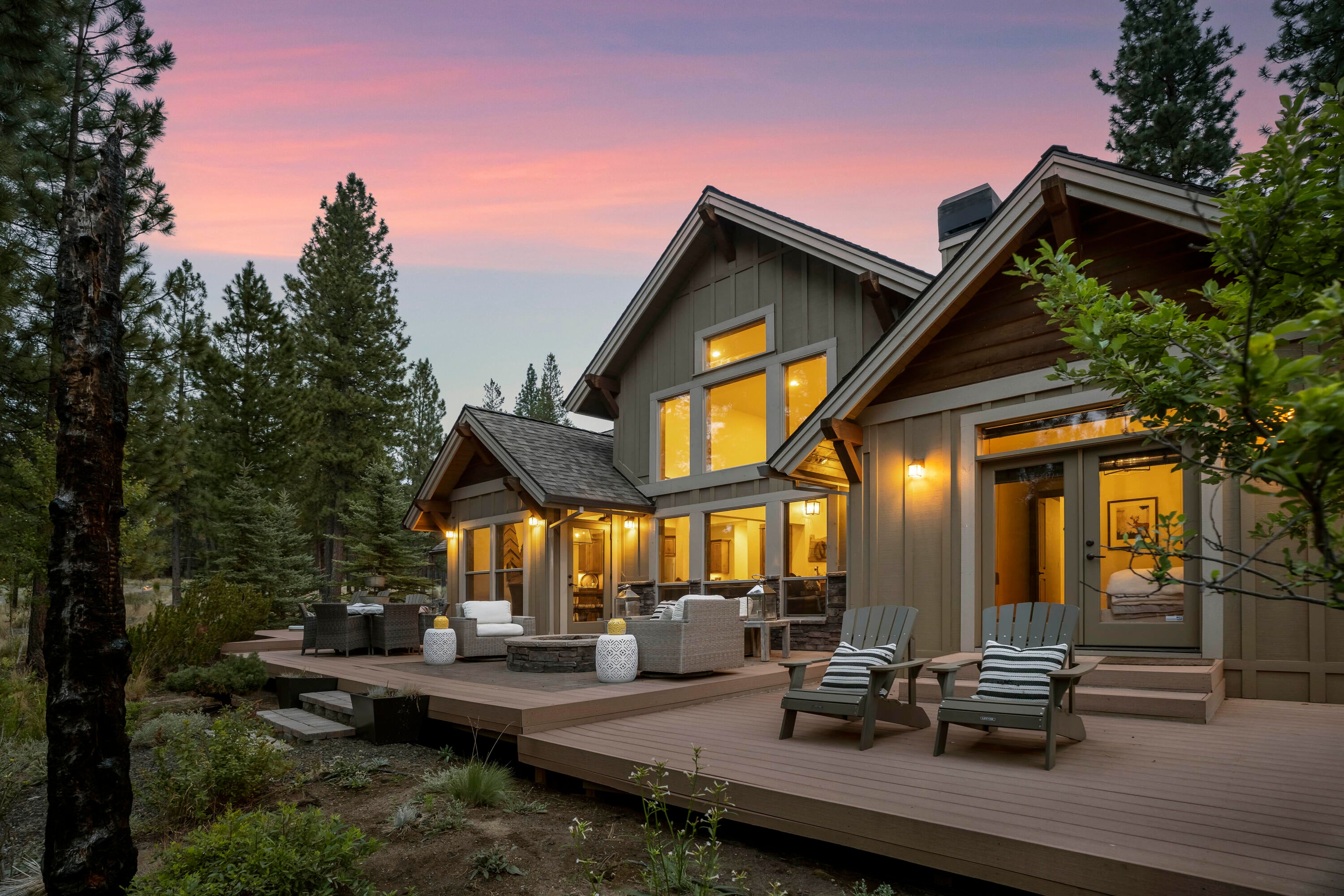56236 Sable Rock Loop Bend, OR 97707 - Photo 3 of 38 06-Twilights