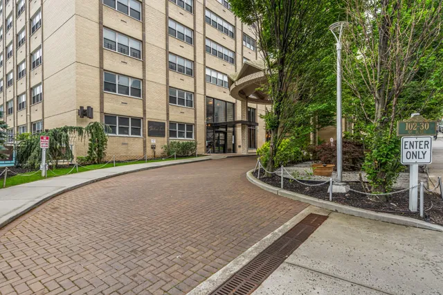 $389,000 | 102-30 66th Road, Unit 5K | Birchwood Towers