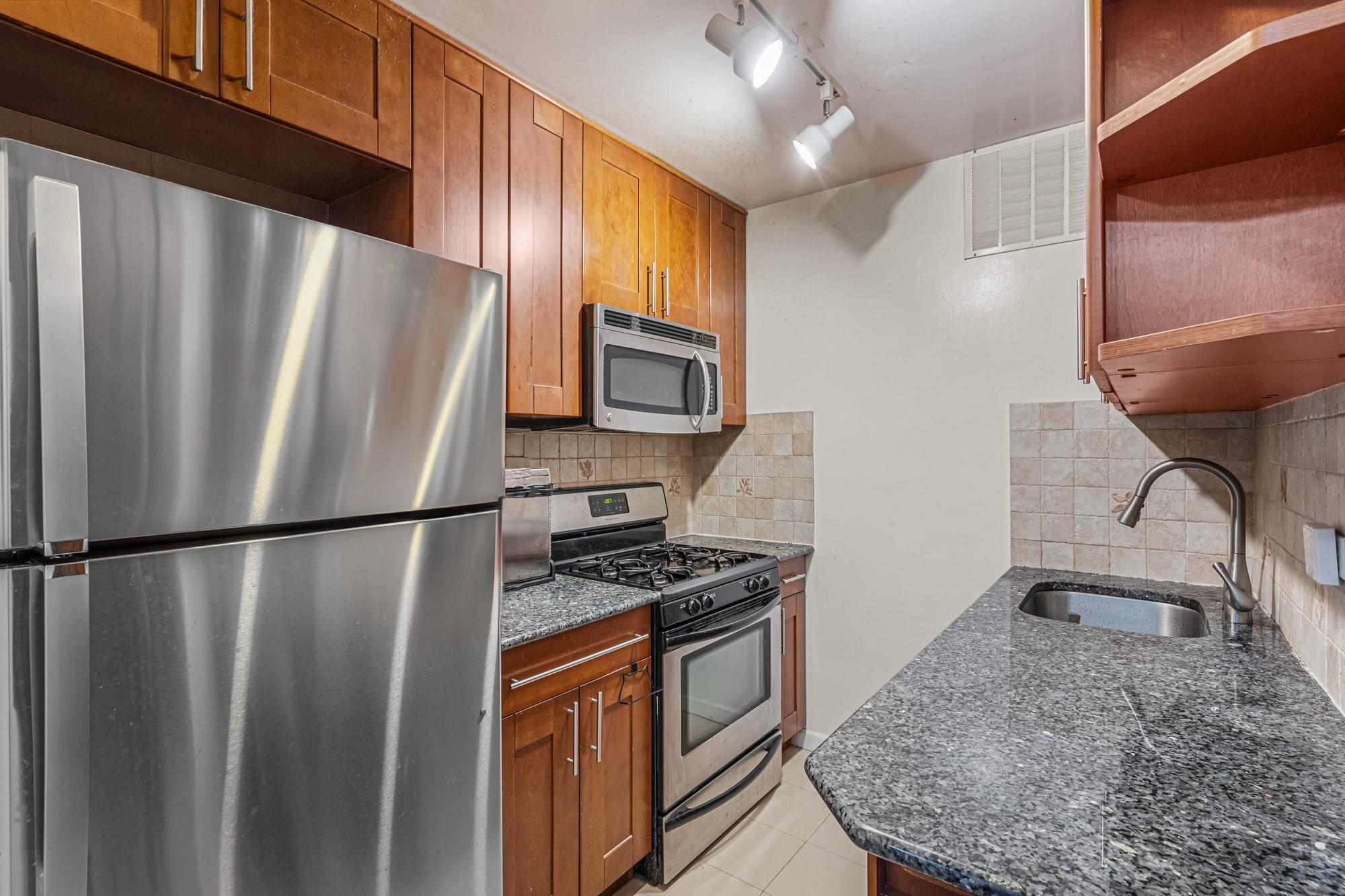 102-30 66th Road, Unit 5K Queens, NY 11375 - Photo 5 of 20