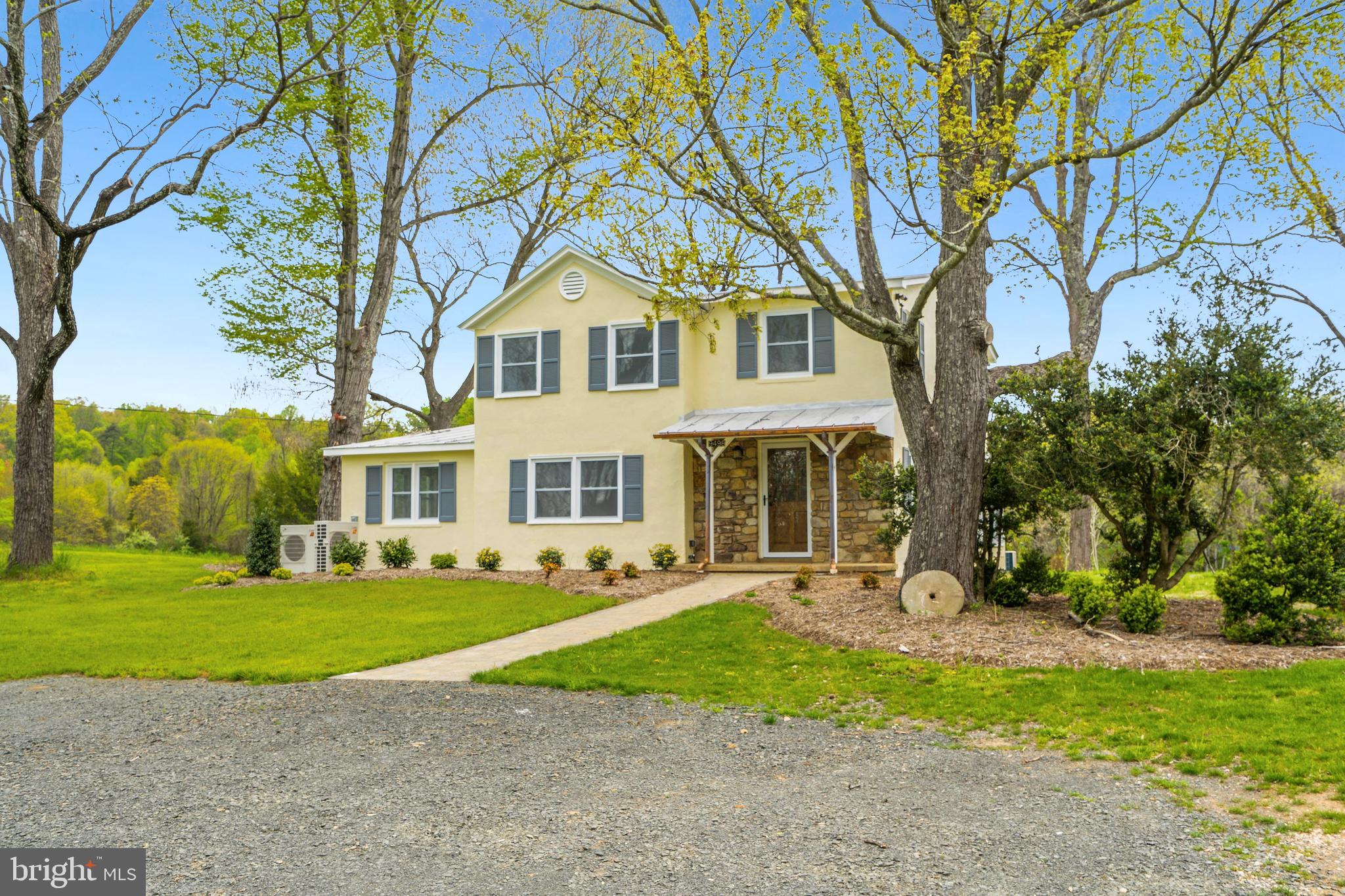 9498 Ada Road Marshall, VA 20115 - Photo 1 of 59