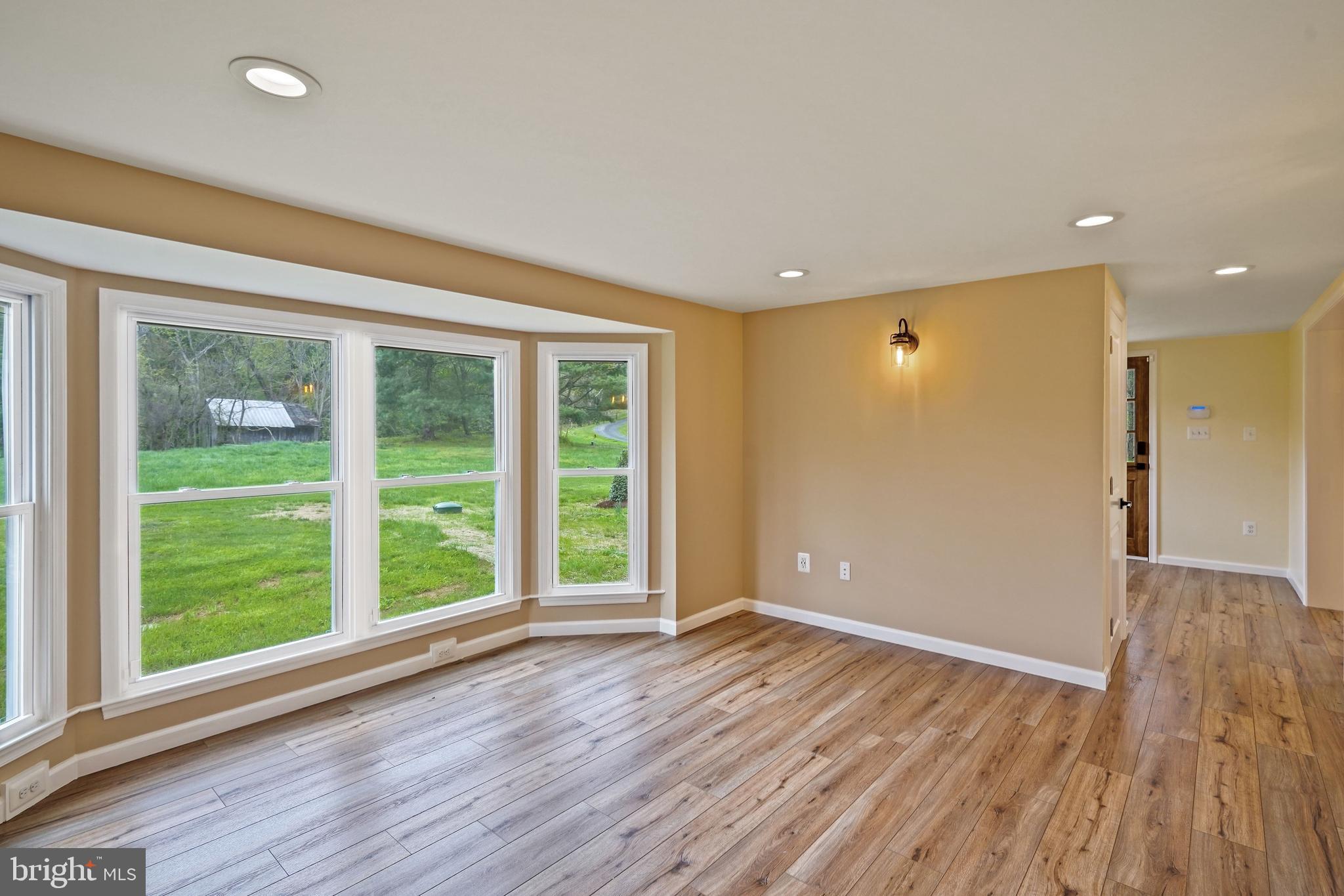 9498 Ada Road Marshall, VA 20115 - Photo 11 of 59