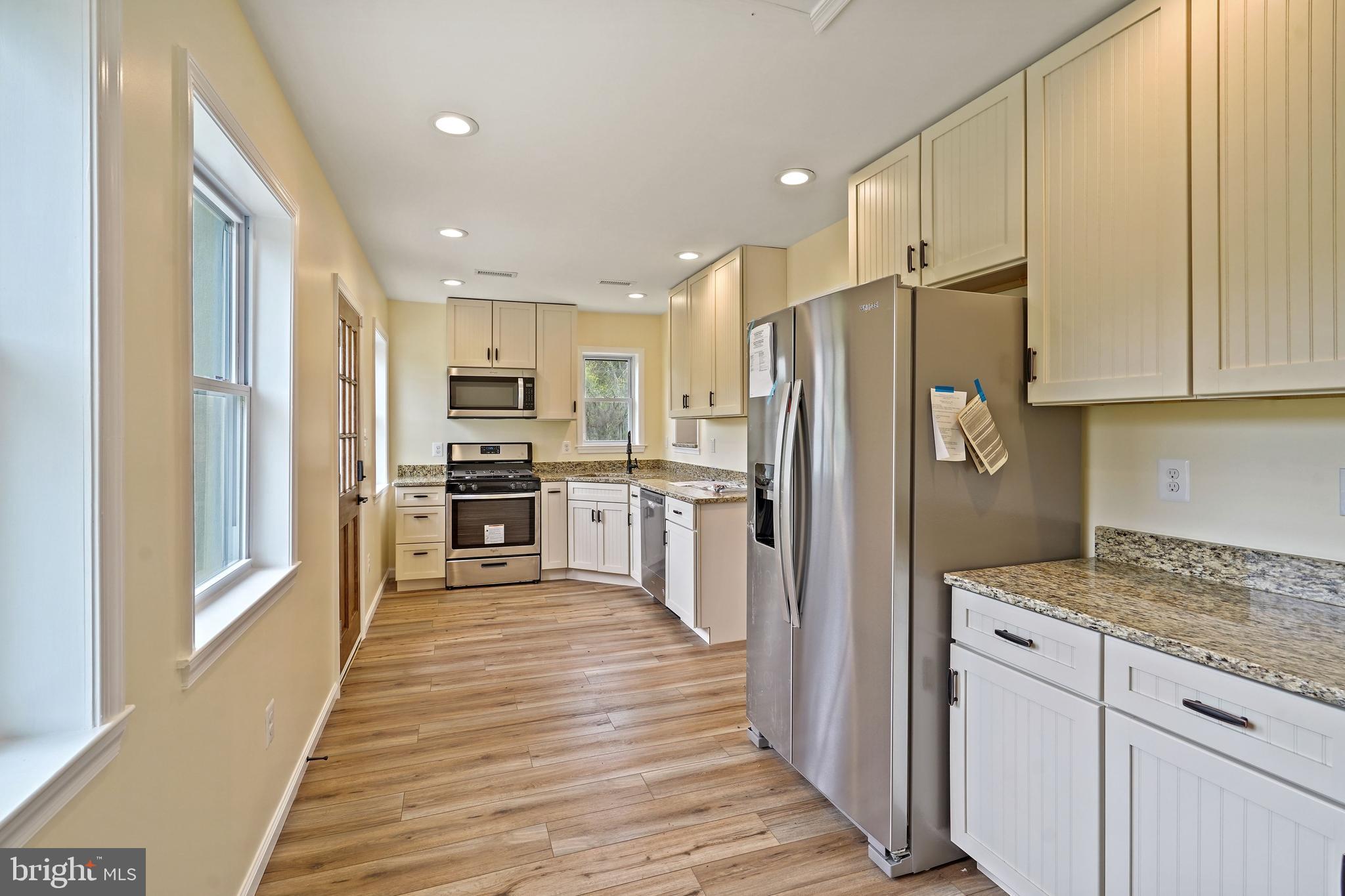9498 Ada Road Marshall, VA 20115 - Photo 15 of 59